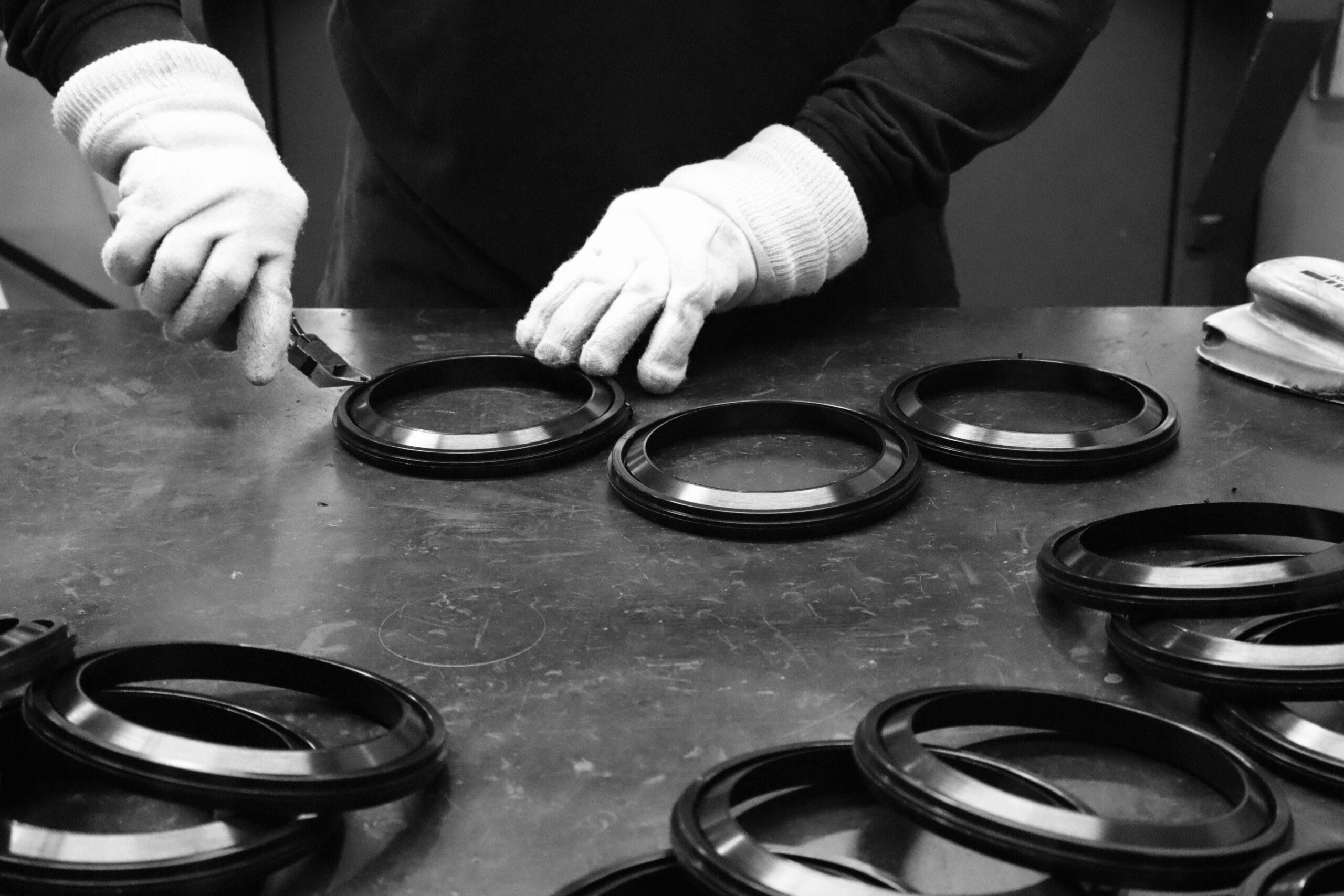 Quelles différences entre EPDM, silicone, nitrile et caoutchouc naturel ?